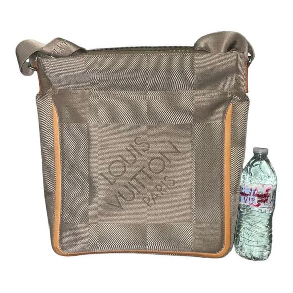 LOUIS VUITTON Damier Geant Compagnon Shoulder Crossbody Bag - Picture 15 of 16